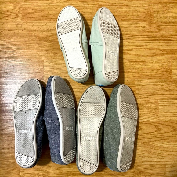 Lot of Toms Shoes Women Size 7.5 - Picture 2 of 2